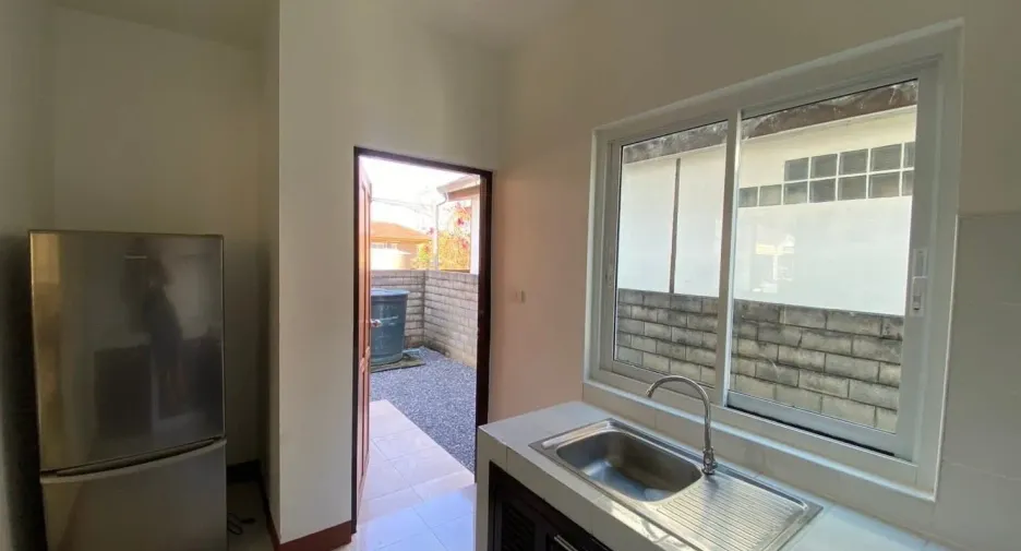 For rent 3 bedrooms house in San Sai, Chiang Mai