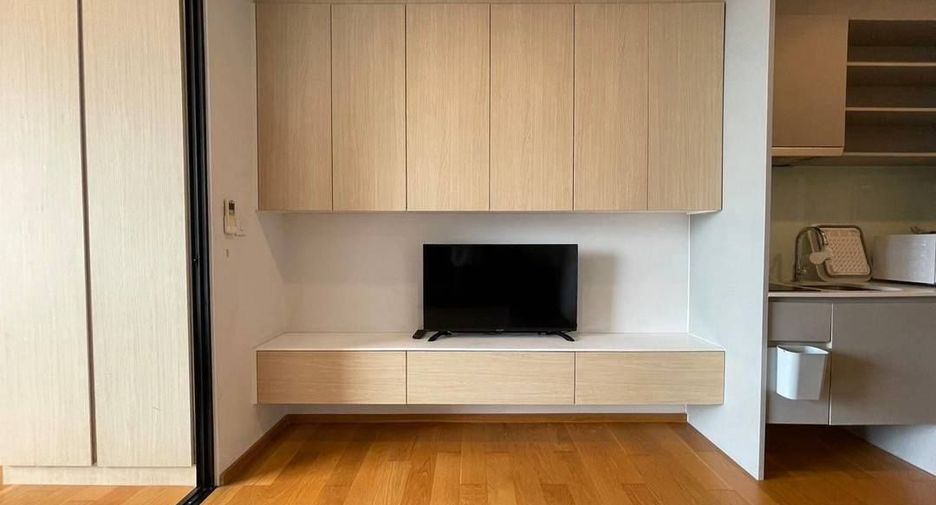 For sale 1 bed condo in Sathon, Bangkok