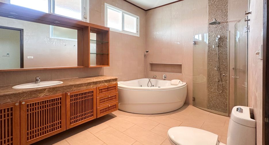 For rent 3 bedrooms house in Hua Hin, Prachuap Khiri Khan