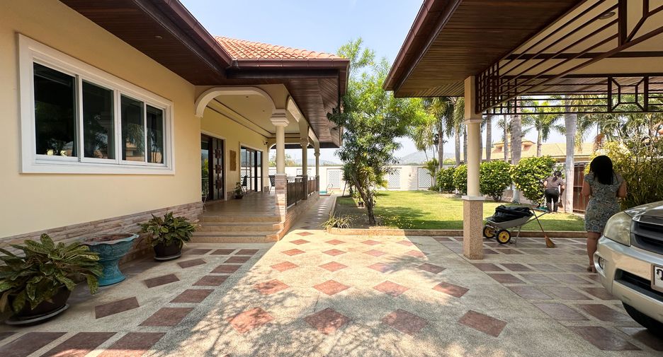 For rent 3 bedrooms house in Hua Hin, Prachuap Khiri Khan