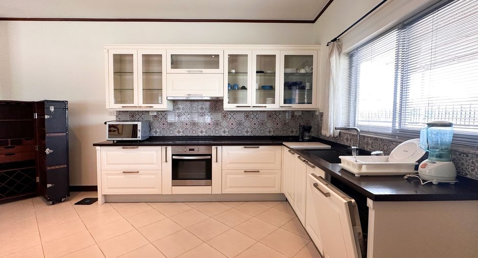 For rent 3 bedrooms house in Hua Hin, Prachuap Khiri Khan