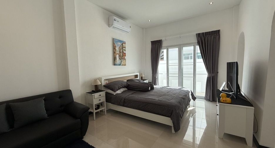 For rent 4 ベッドルーム villa in Hua Hin, Prachuap Khiri Khan