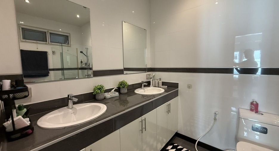 For rent 4 ベッドルーム villa in Hua Hin, Prachuap Khiri Khan