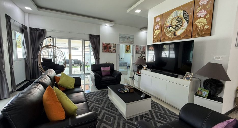 For rent 4 ベッドルーム villa in Hua Hin, Prachuap Khiri Khan