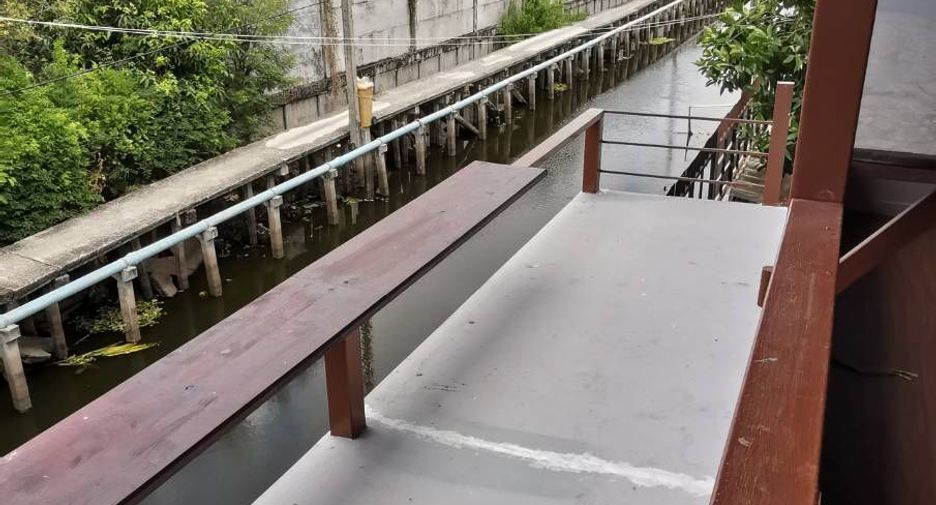 For sale 7 bedrooms house in Prawet, Bangkok