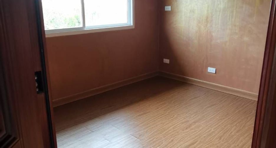 For sale 7 bedrooms house in Prawet, Bangkok