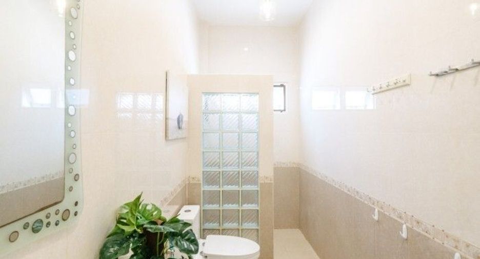 For rent 4 bedrooms villa in Hua Hin, Prachuap Khiri Khan