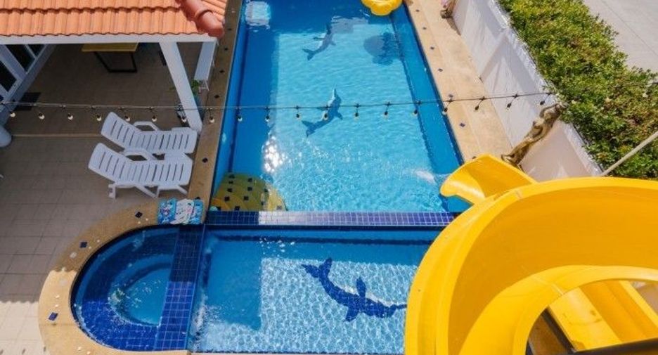 For rent 4 bedrooms villa in Hua Hin, Prachuap Khiri Khan