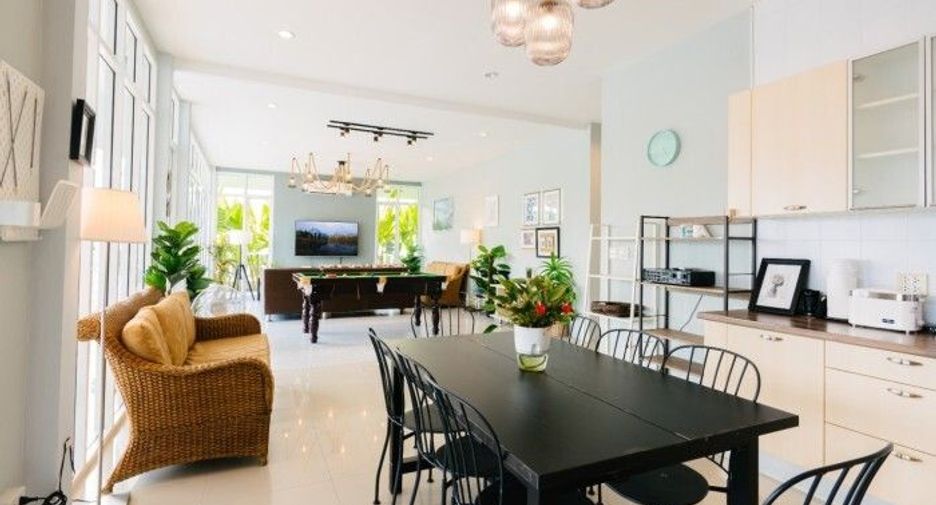 For rent 4 bedrooms villa in Hua Hin, Prachuap Khiri Khan