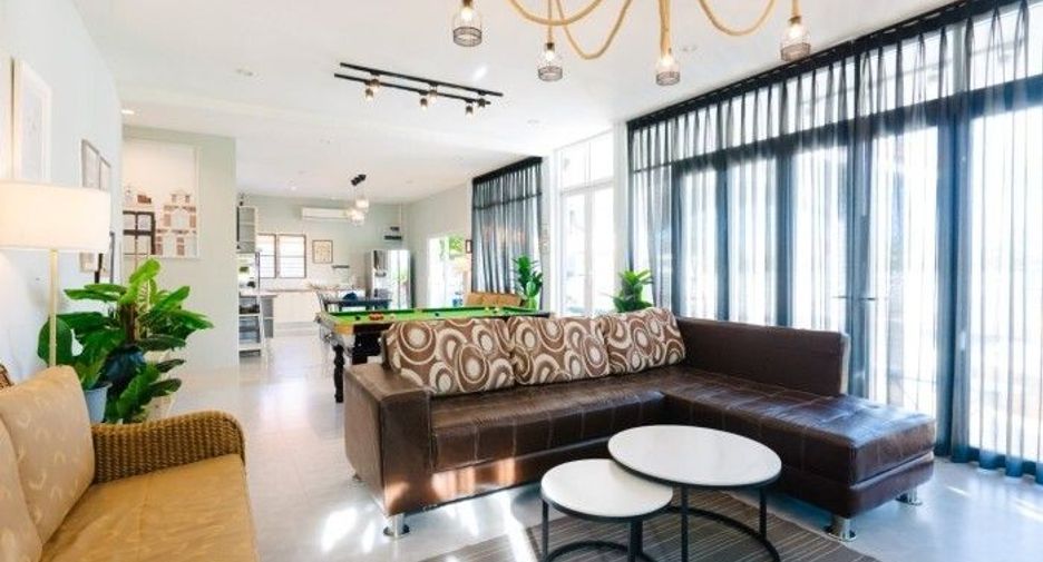 For rent 4 bedrooms villa in Hua Hin, Prachuap Khiri Khan