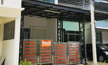 Reihenhaus zum Kauf mit 4 Zimmer in Bang Bon, Bangkok