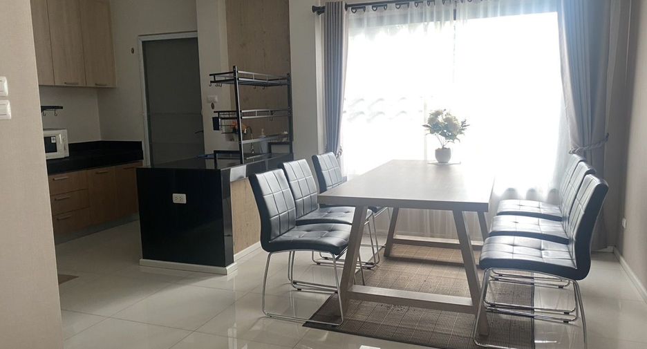 For rent 3 bedrooms townhouse in Hang Dong, Chiang Mai