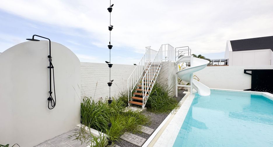 For rent 3 bedrooms villa in Hua Hin, Prachuap Khiri Khan