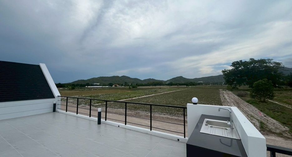 For rent 3 bedrooms villa in Hua Hin, Prachuap Khiri Khan