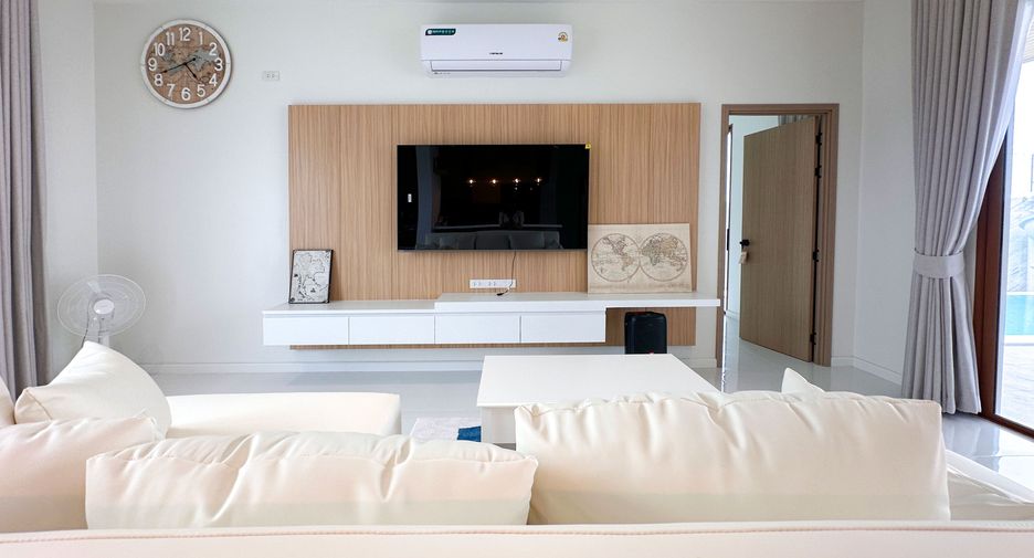 For rent 3 bedrooms villa in Hua Hin, Prachuap Khiri Khan