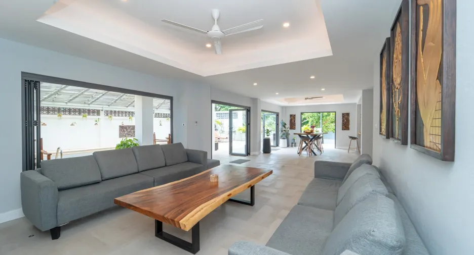 For sale 4 bedrooms villa in Ko Samui, Surat Thani