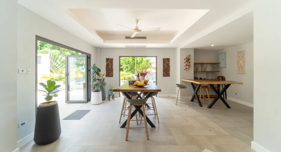 For sale 4 bedrooms villa in Ko Samui, Surat Thani