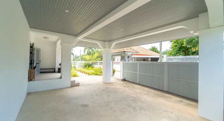 For sale 4 bedrooms villa in Ko Samui, Surat Thani
