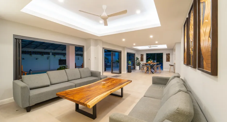 For sale 4 bedrooms villa in Ko Samui, Surat Thani