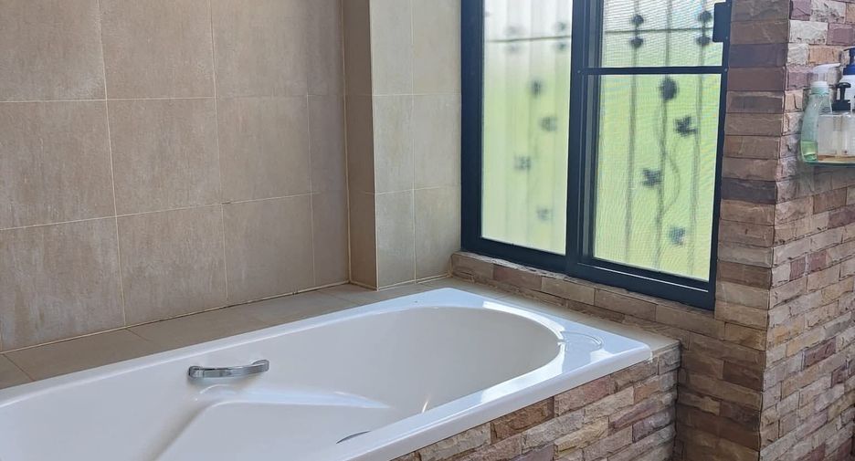For sale 2 bedrooms house in Hang Dong, Chiang Mai