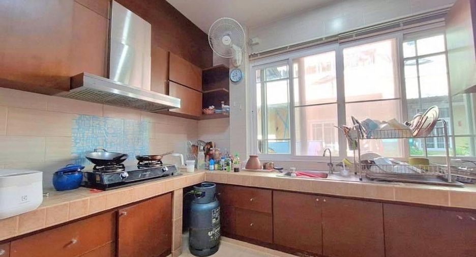 For sale 5 bedrooms house in Mueang Chiang Mai, Chiang Mai