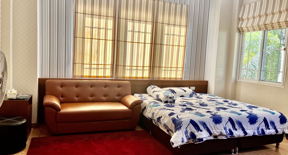 For sale 5 bedrooms house in Mueang Chiang Mai, Chiang Mai