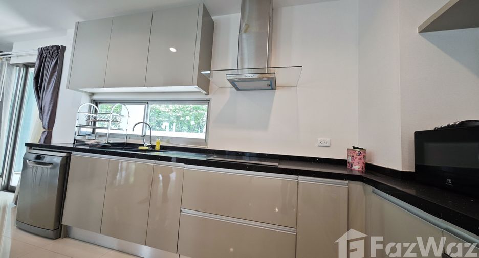 For sale and for rent 3 bedrooms house in Bueng Kum, Bangkok