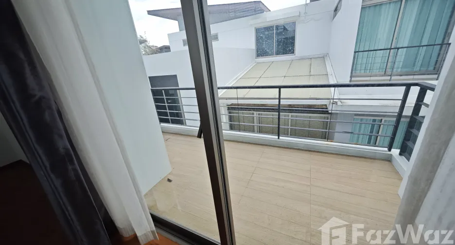 À vendre et à louer 3 chambres maison à Bueng Kum, Bangkok