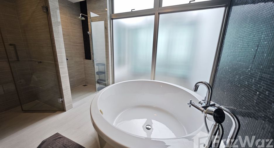 For sale and for rent 3 bedrooms house in Bueng Kum, Bangkok
