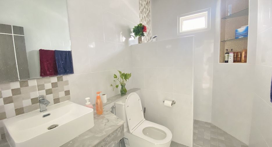For rent 3 bedrooms house in Pran Buri, Prachuap Khiri Khan