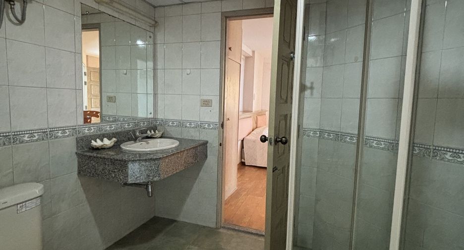 For sale and for rent 4 bedrooms condo in Cha Am, Phetchaburi