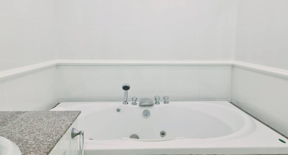 For rent 1 Beds apartment in Mueang Phuket, Phuket