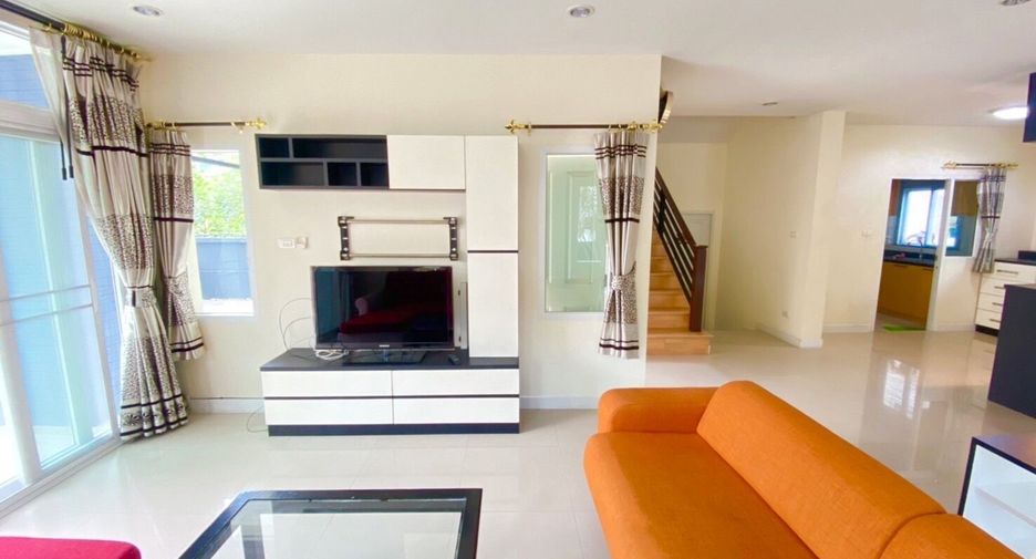 出售 和 出租 3 卧室 独立屋 在 Si Racha, Chon Buri