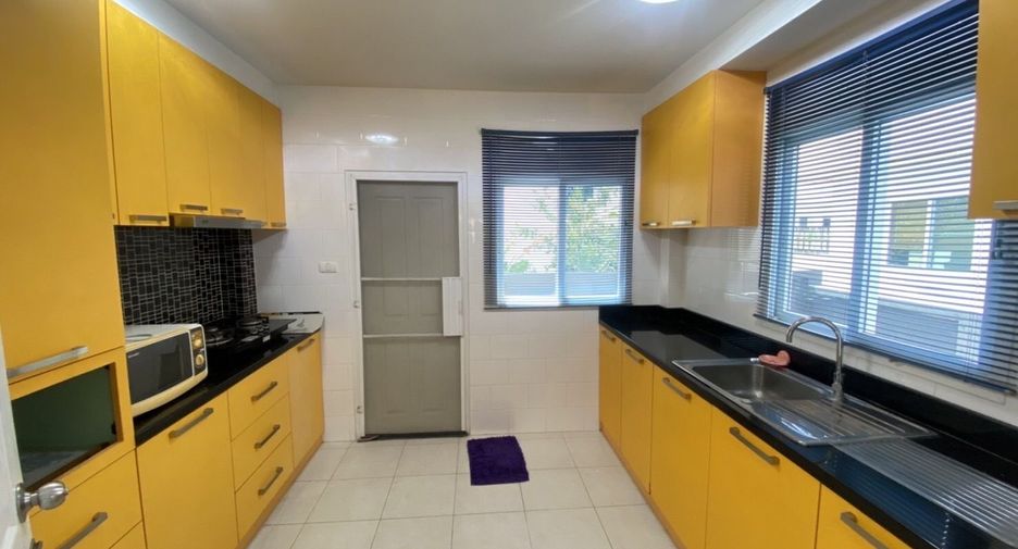 出售 和 出租 3 卧室 独立屋 在 Si Racha, Chon Buri