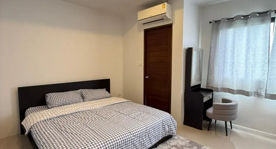 For rent 4 bedrooms townhouse in Ko Samui, Surat Thani