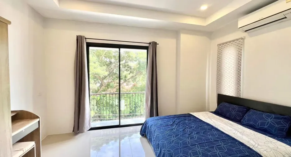 For rent 4 bedrooms townhouse in Ko Samui, Surat Thani