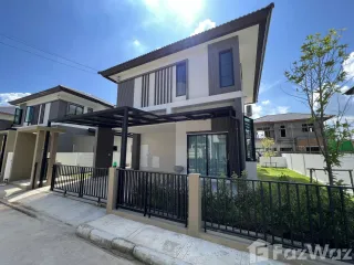 For Rent 4 Bedroom House In San Kamphaeng, Chiang Mai