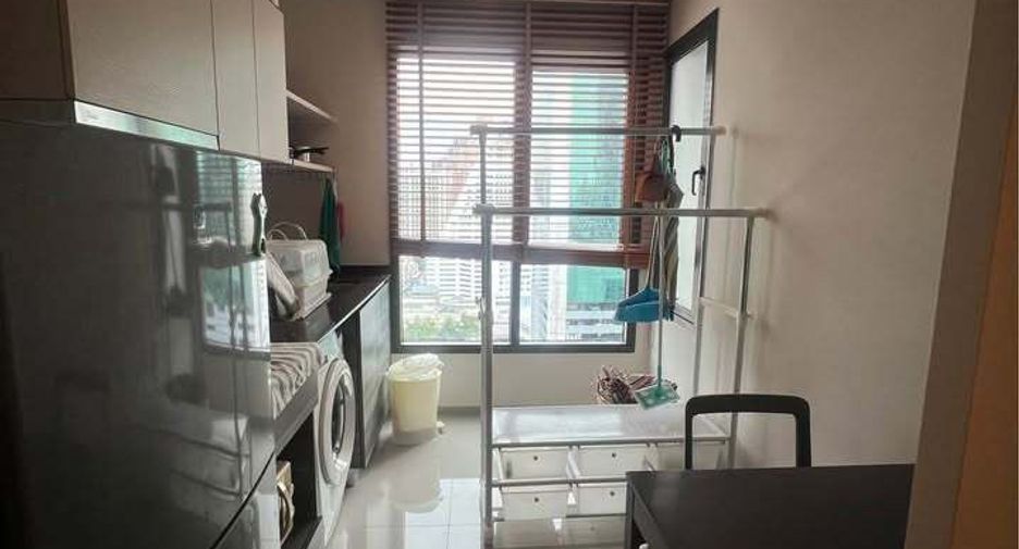 For sale 1 bed condo in Phaya Thai, Bangkok