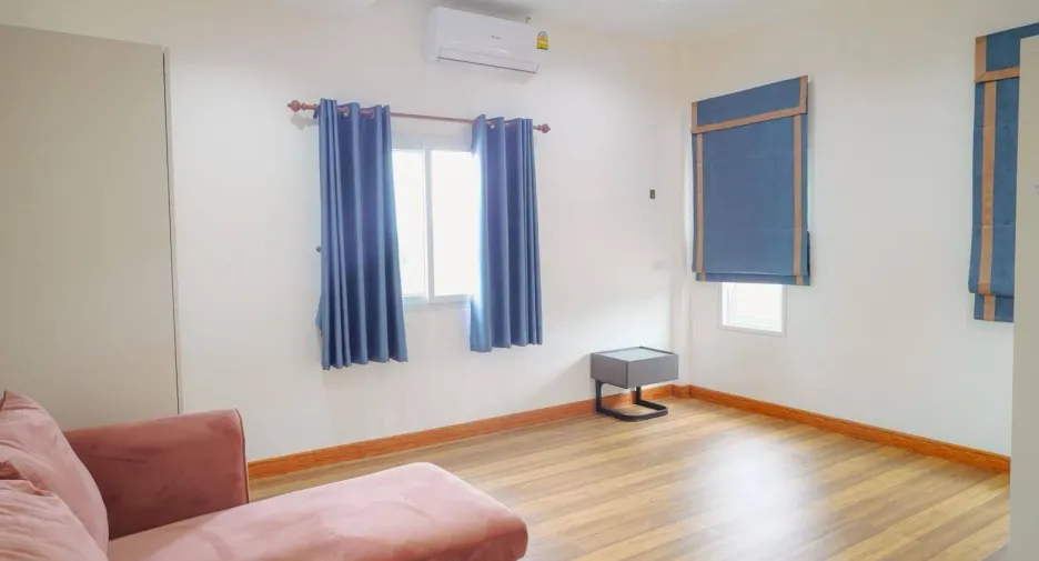 For sale and for rent 4 bedrooms villa in Bang Lamung, Chonburi