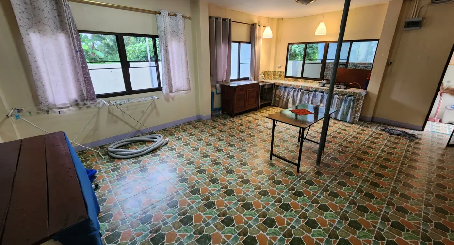 À vendre 2 chambres maison à San Sai, Chiang Mai