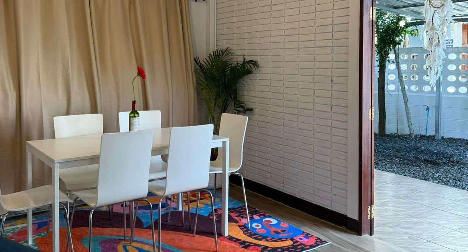 Casa en alquiler de 4 habitaciones en Mueang Chiang Mai, Chiang Mai