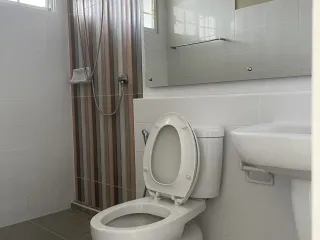 For sale and for rent 2 bedrooms townhouse in Phra Samut Chedi, Samut Prakan