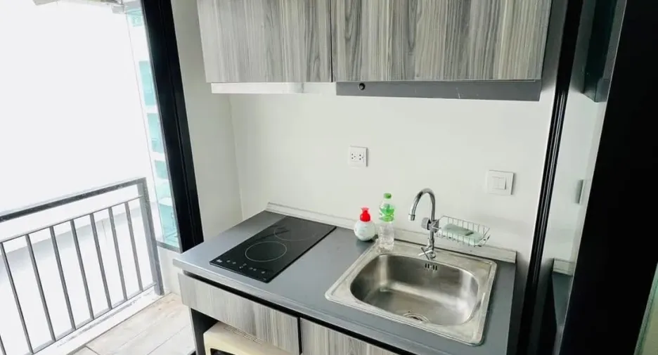 For sale 1 bed condo in Bang Na, Bangkok