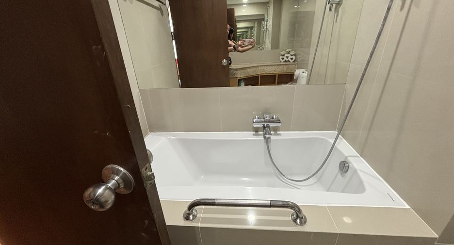 For rent 2 bedrooms condo in Mueang Chiang Mai, Chiang Mai
