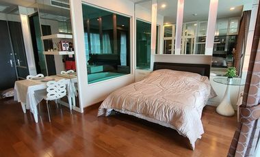 For sale and for rent studio condo in Pathum Wan, Bangkok