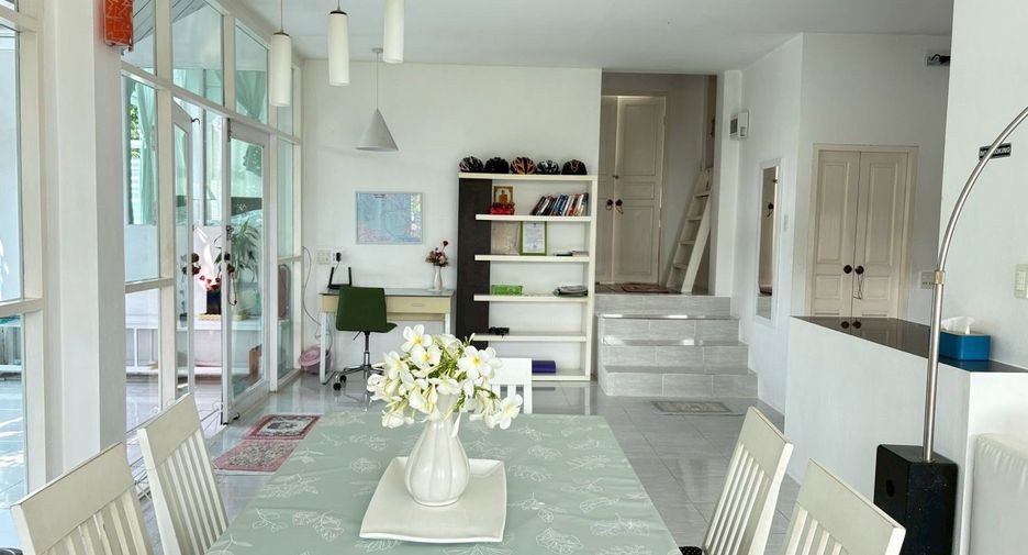 For sale 3 bedrooms villa in Mae Rim, Chiang Mai