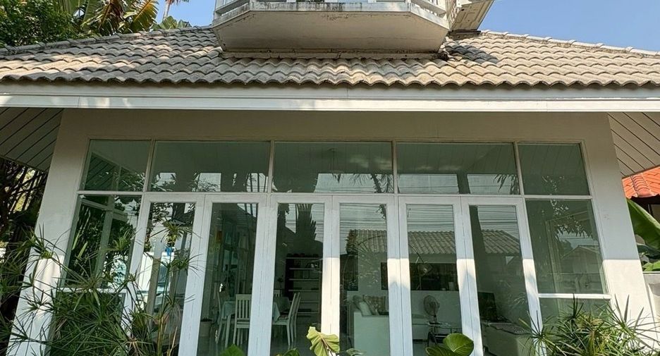 For sale 3 bedrooms villa in Mae Rim, Chiang Mai