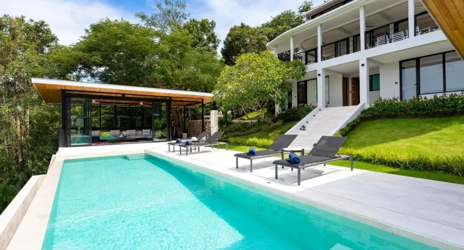 For sale 4 bedrooms house in Ko Samui, Surat Thani