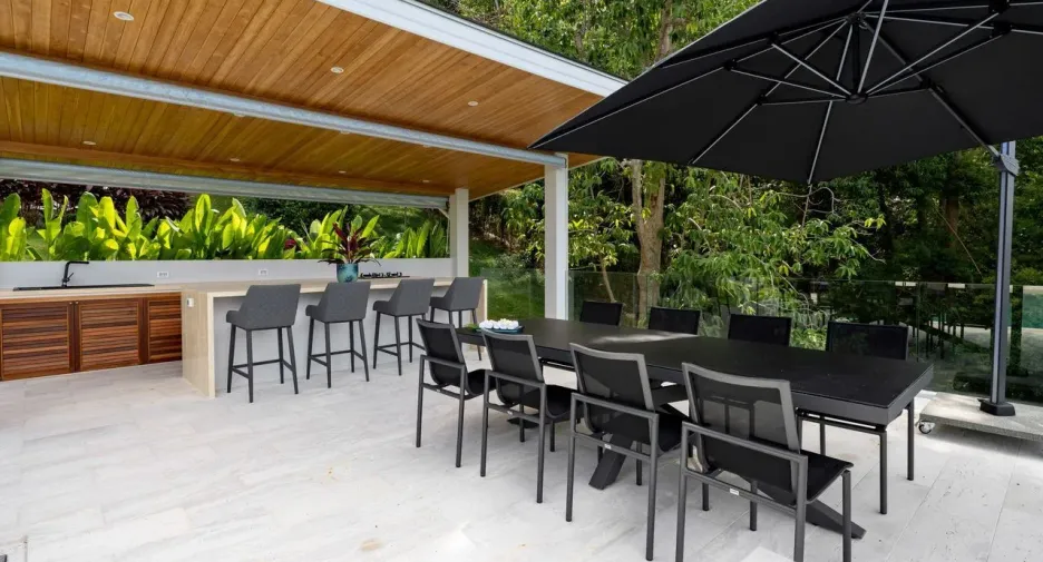 For sale 4 bedrooms house in Ko Samui, Surat Thani