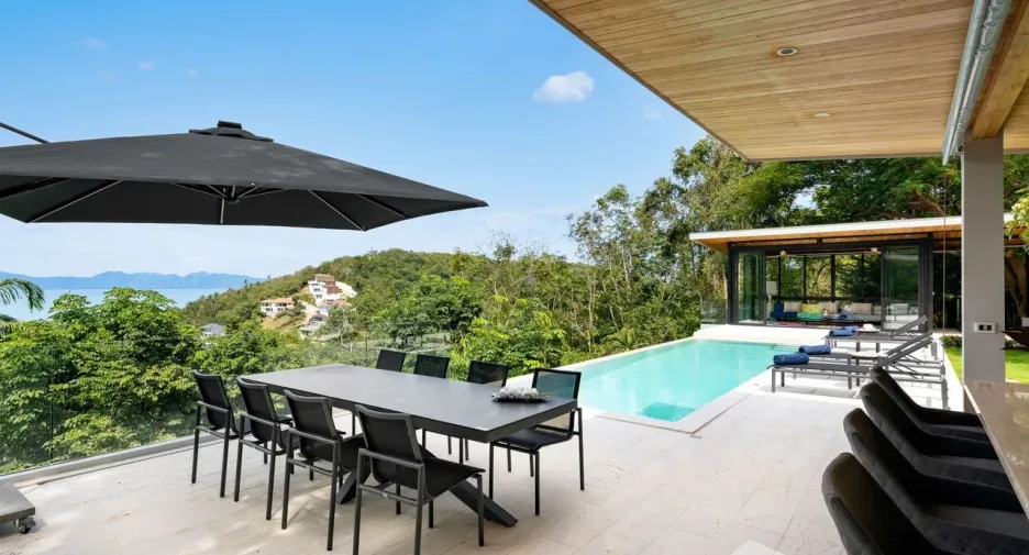 For sale 4 bedrooms house in Ko Samui, Surat Thani
